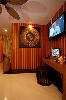 Deva Patong Suites Hotel