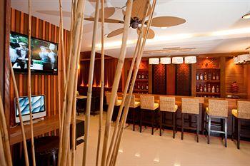 Deva Patong Suites Hotel