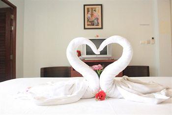 Deva Patong Suites Hotel