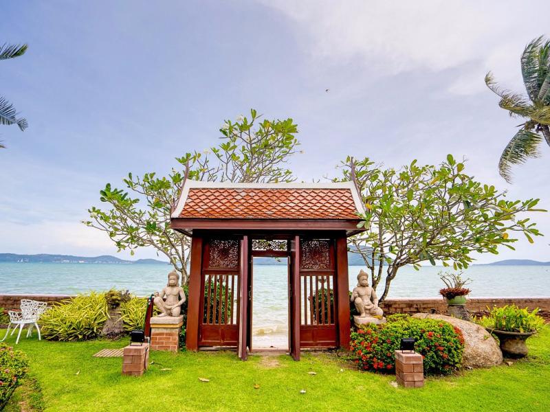 Royal Thai Villa Phuket