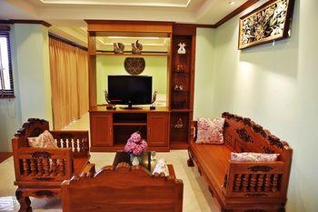 Baan SS Karon