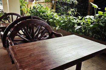 Baan SS Karon