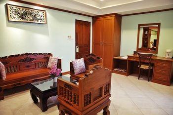 Baan SS Karon