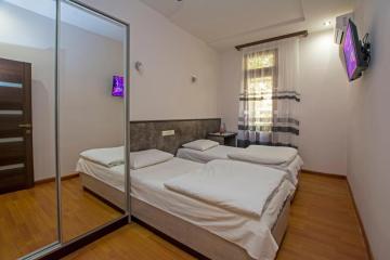 Отель Yerevan Hostel Армения, Ереван, фото 6