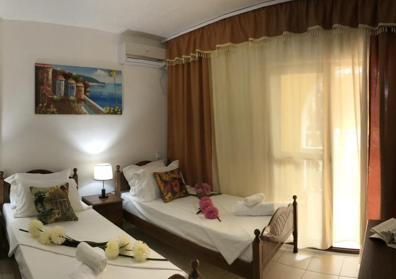 Mali I Robit Hotel Camping