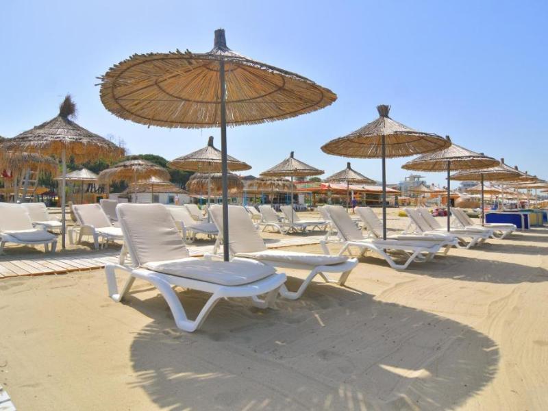 Sandy Beach Resort