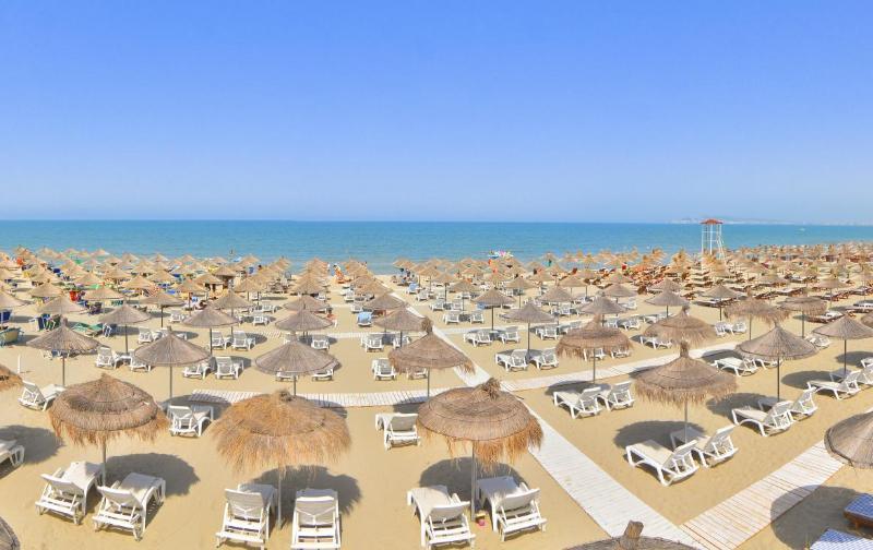 Sandy Beach Resort