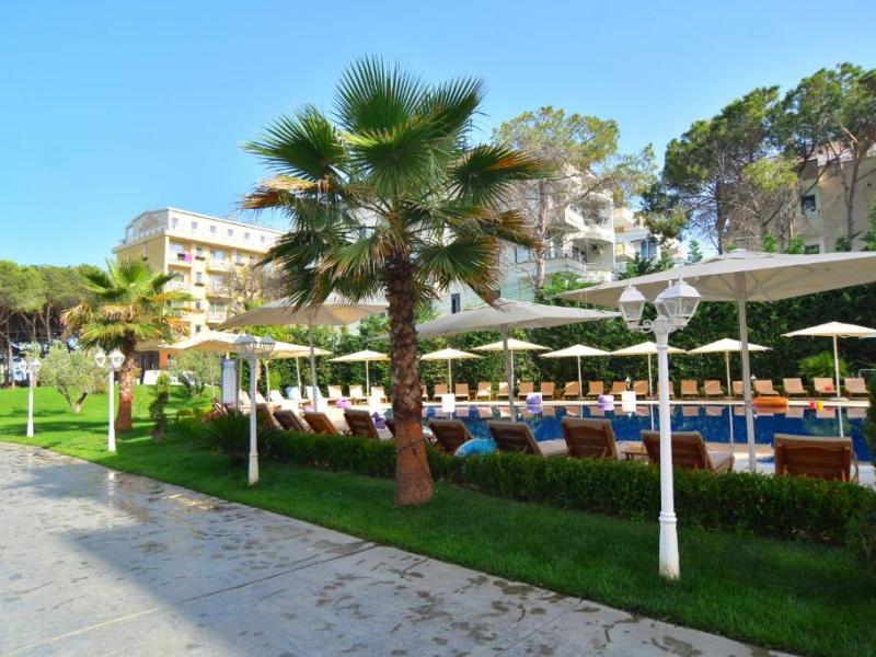 Sandy Beach Resort
