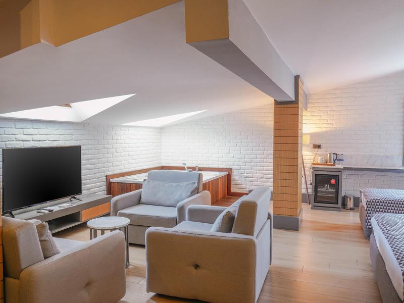 Laren Family Hotel & Spa