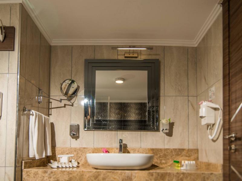 Sandikli Thermal Park Resort Spa & Convention Center