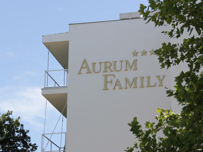 Aurum Family