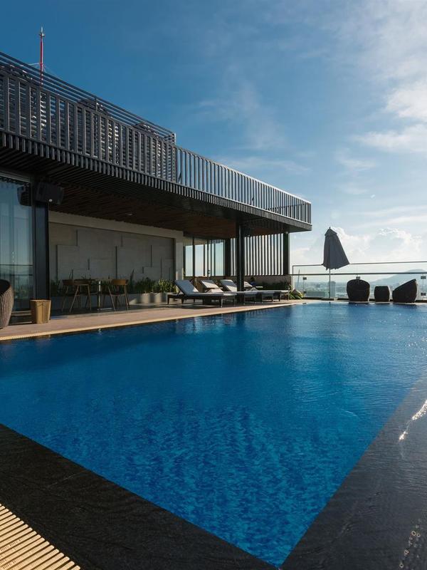 Pavilion Hotel