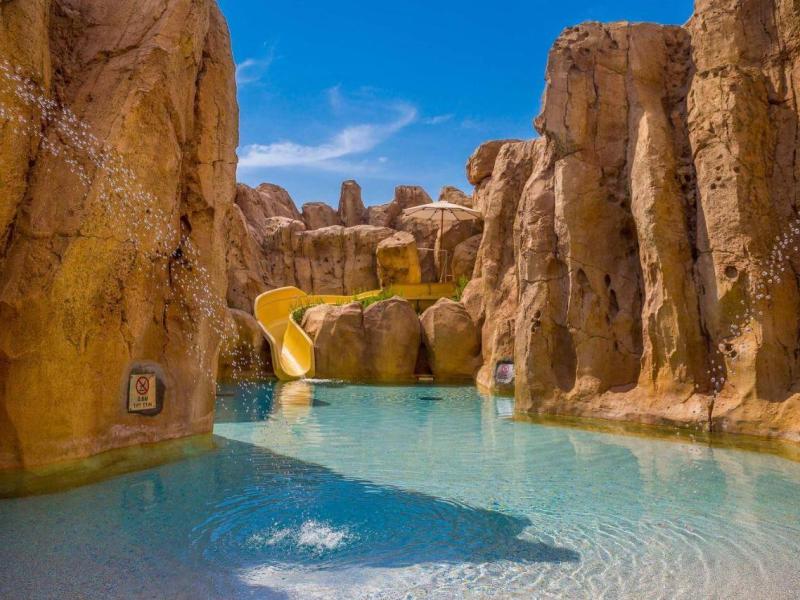 Saadiyat Rotana Resort & Villas