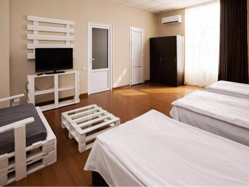 Benefice Mini-Hotel & Tours