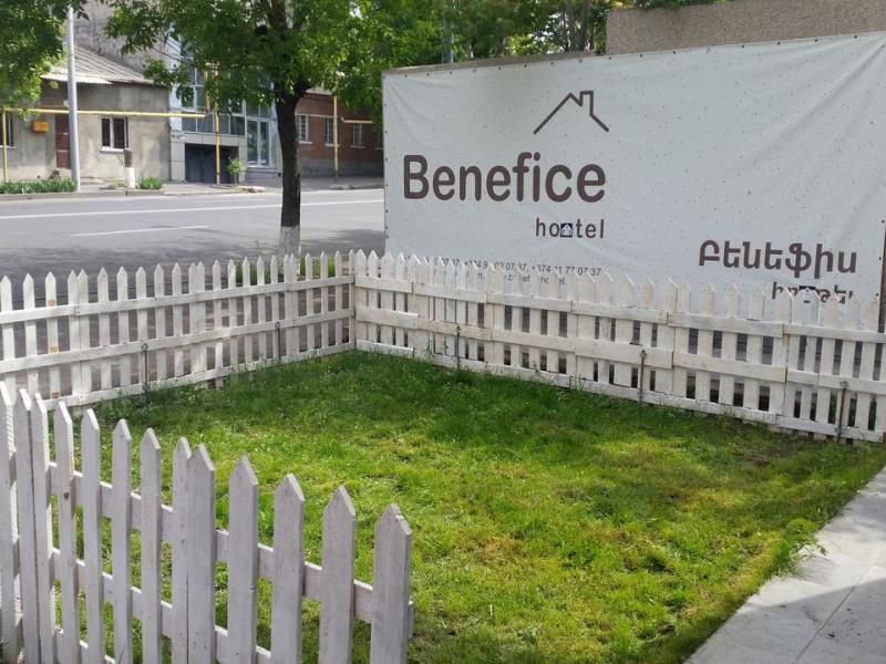 Benefice Mini-Hotel & Tours