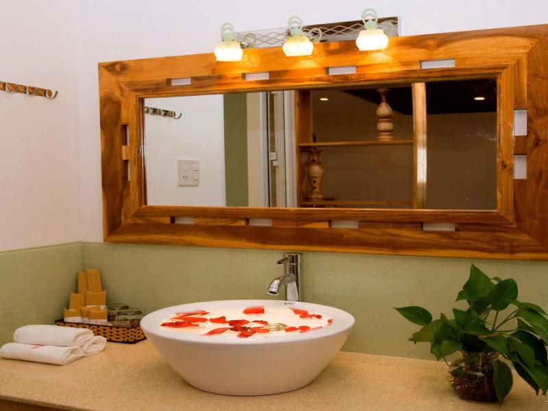 Rex Hotel & Apartment