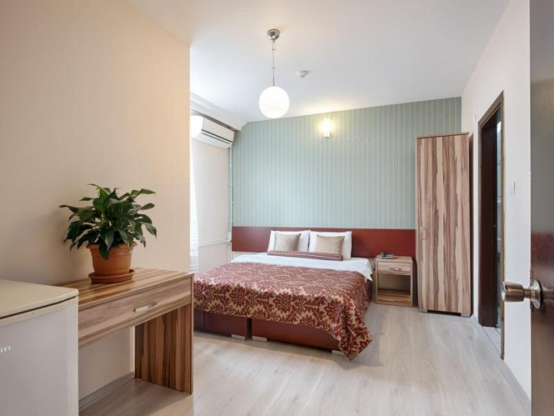 Dinar Hotel