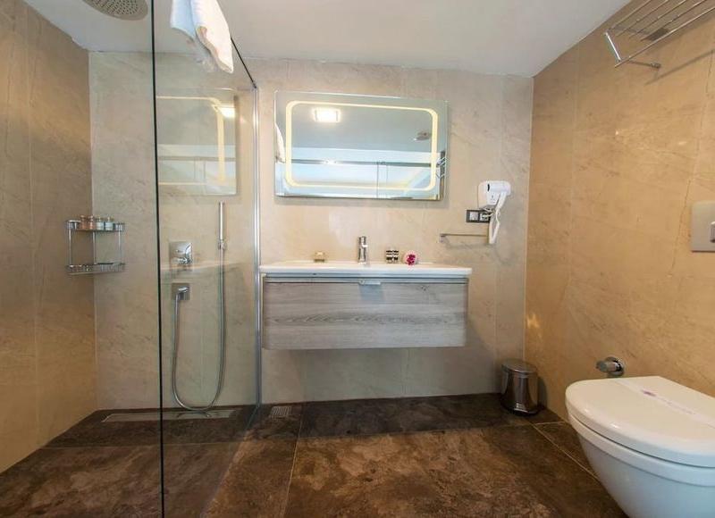 Rhapsody Boutique Hotel