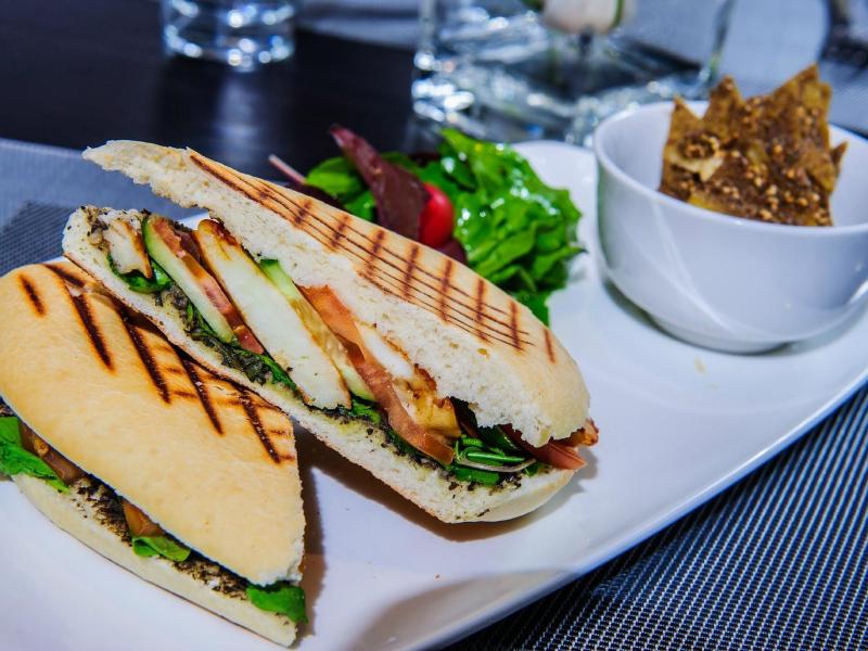 Somewhere Hotel Apartment