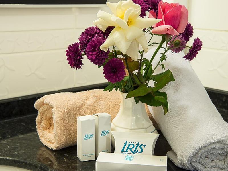 Iris Hotel