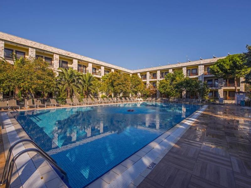 Iris Hotel