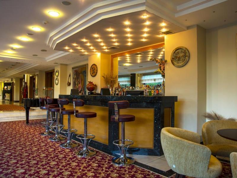 Iris Hotel