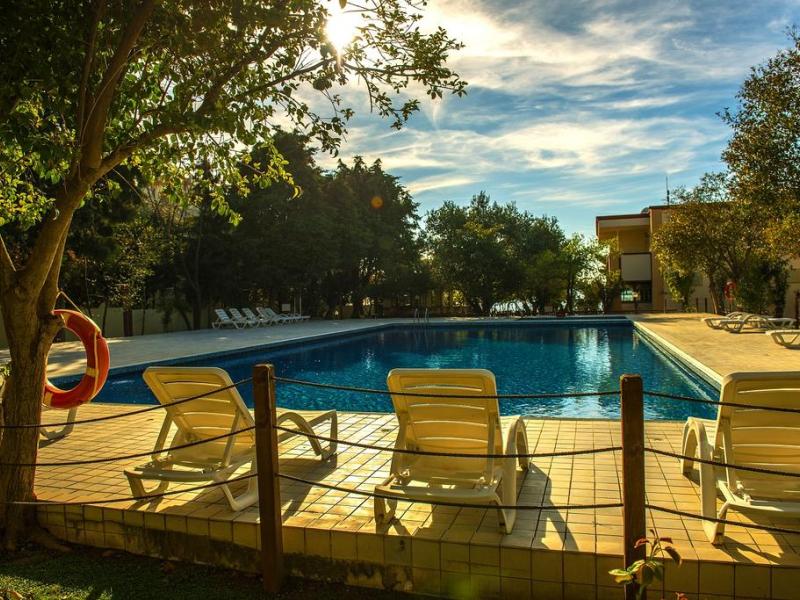 Iris Hotel