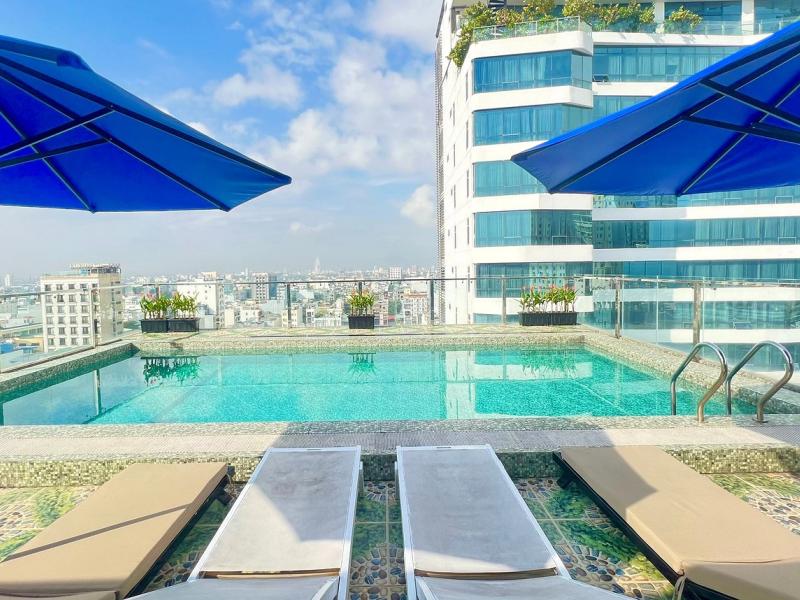 Palazzo Luxury Hotel