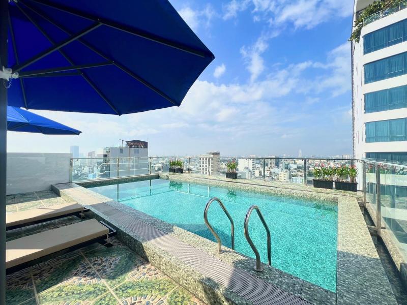 Palazzo Luxury Hotel
