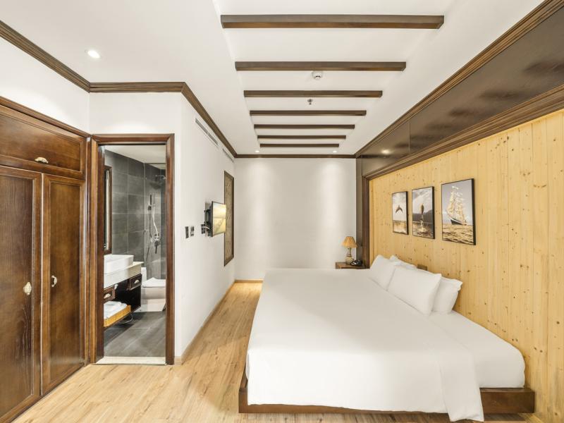 Palazzo Luxury Hotel