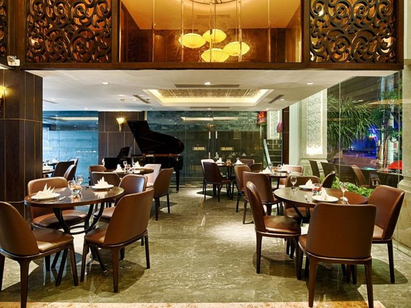 Palazzo Luxury Hotel