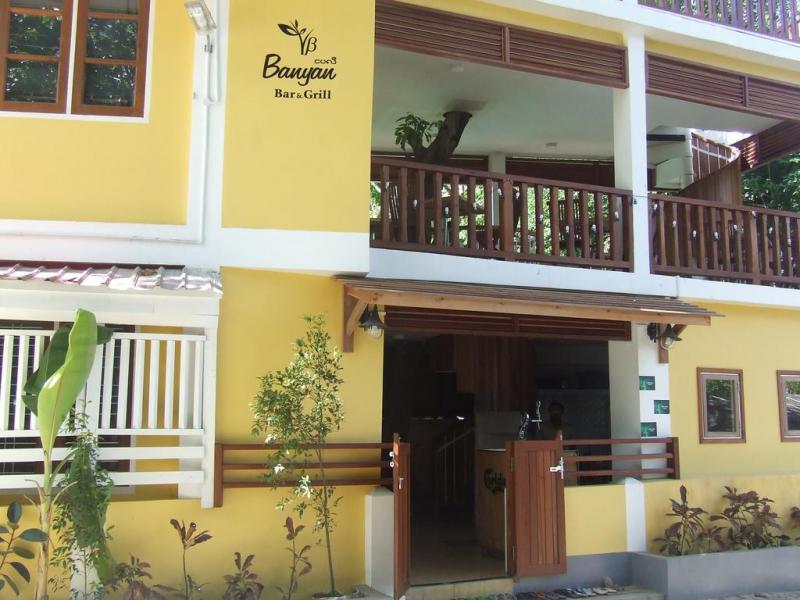 Ngapali Banyan Hostel