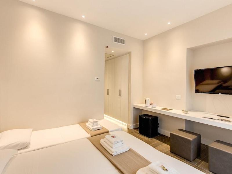 Ecce Roma Suites