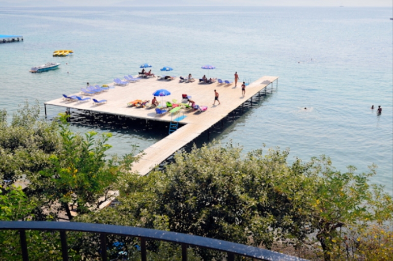 Dassia Beach