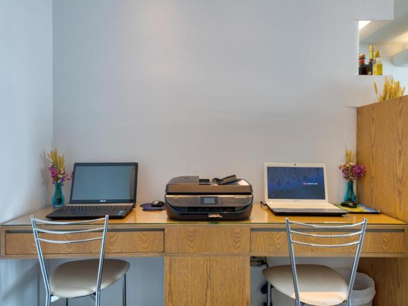 Lithos by Spyros & Flora