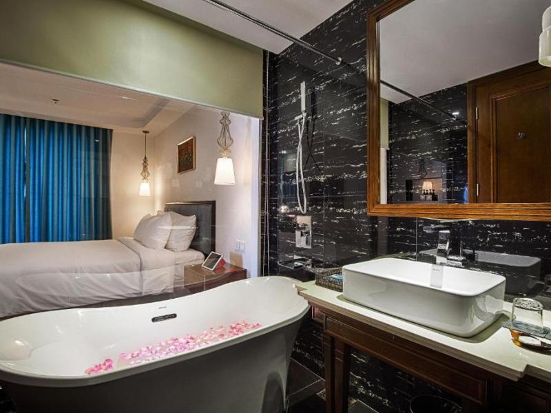 Adaline Hotel & Suites