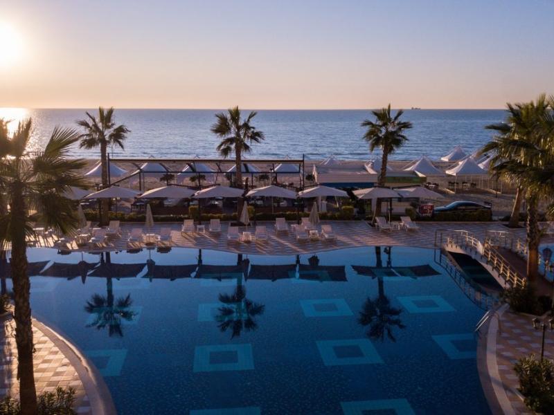 Grand Blue Fafa Resort