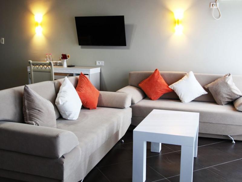Grand Blue Fafa Resort