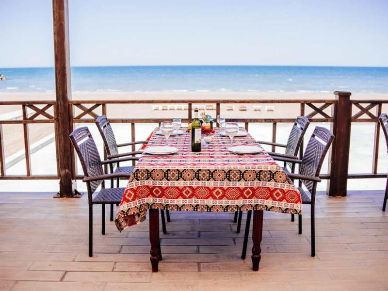 Delmar Hotel & Residence