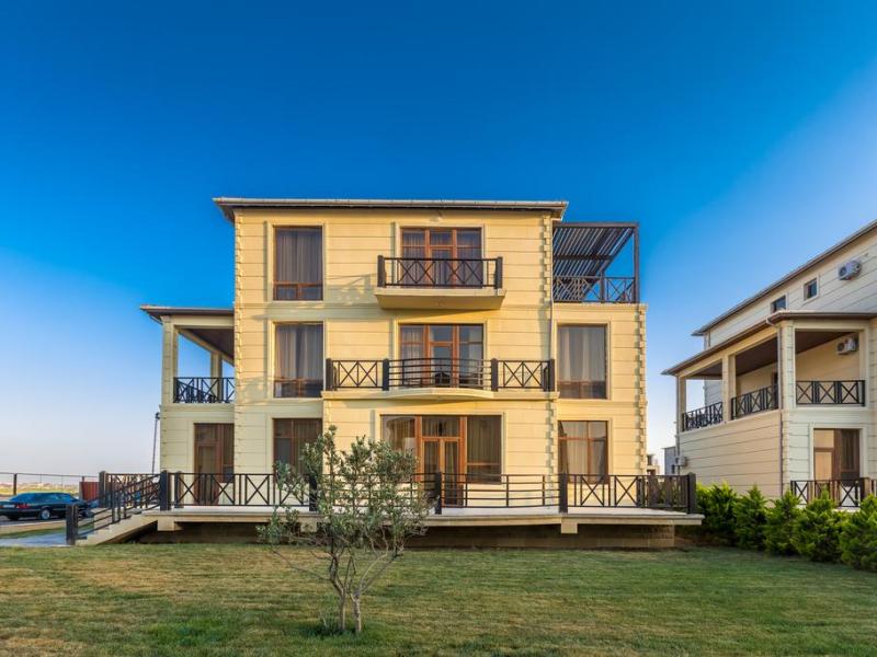 Delmar Hotel & Residence