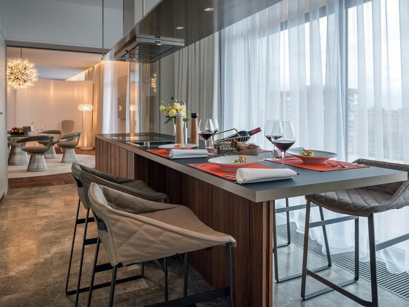 Crystal House Suite Hotel & Spa