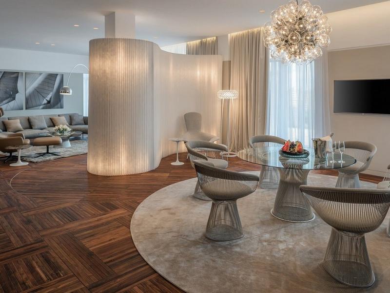 Crystal House Suite Hotel & Spa