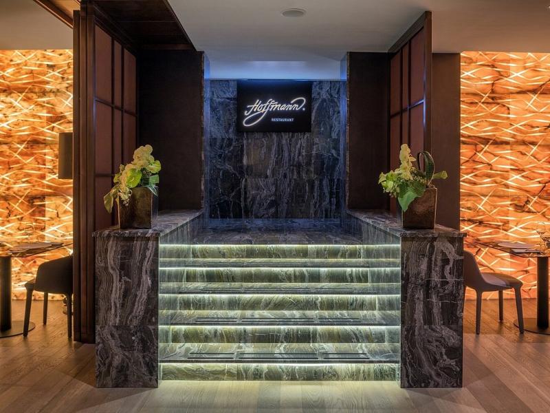 Crystal House Suite Hotel & Spa