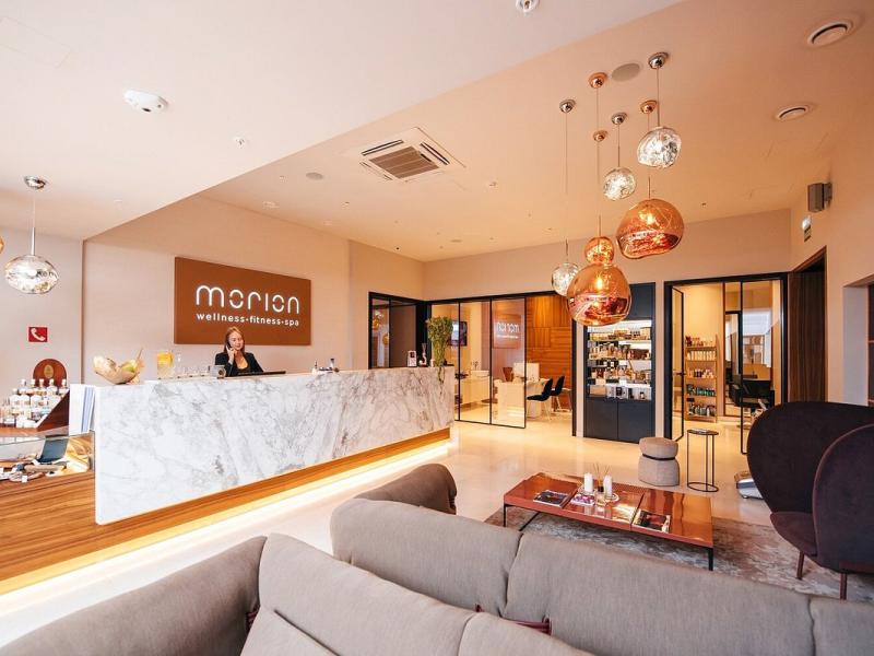 Crystal House Suite Hotel & Spa