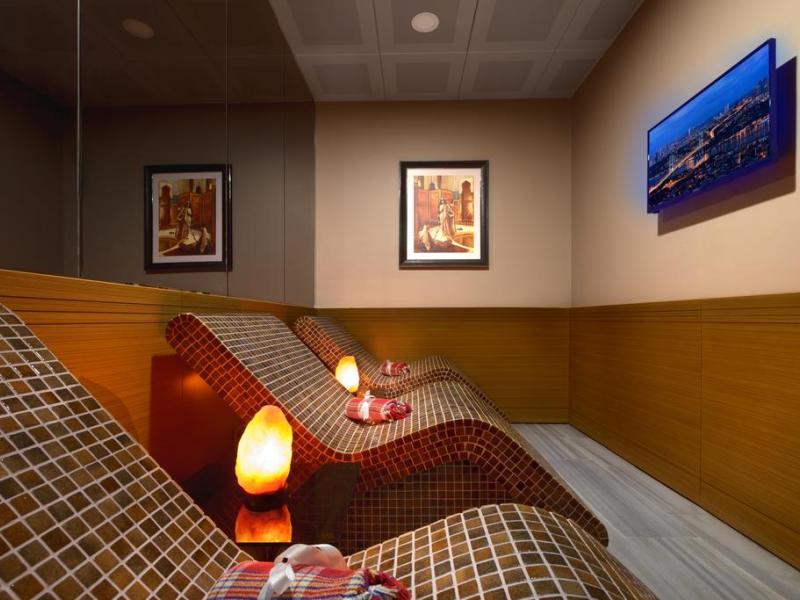 Ferman Hilal Hotel