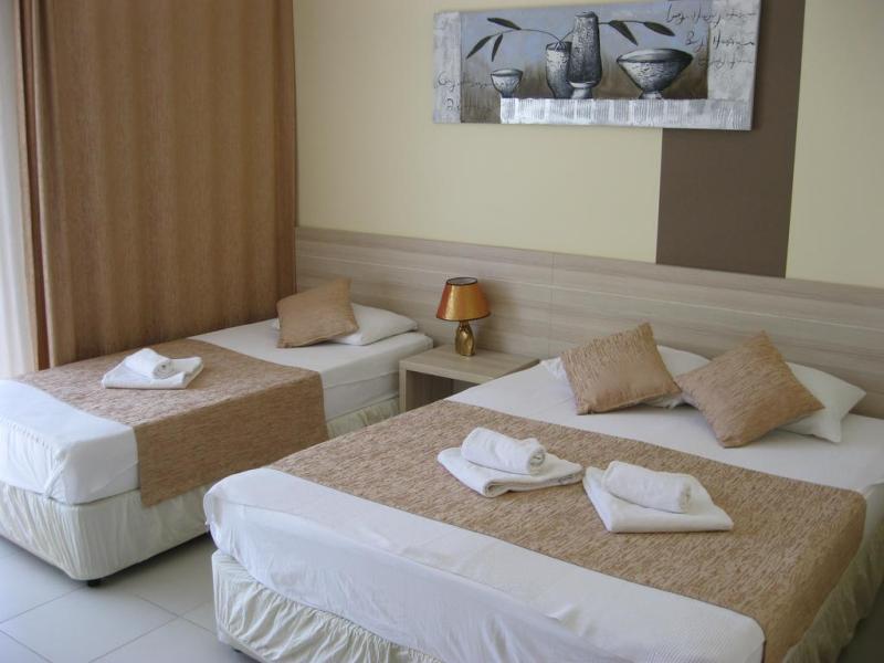 As Queen Beach Hotel