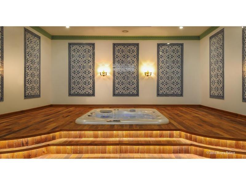 Meyra Palace Hotel