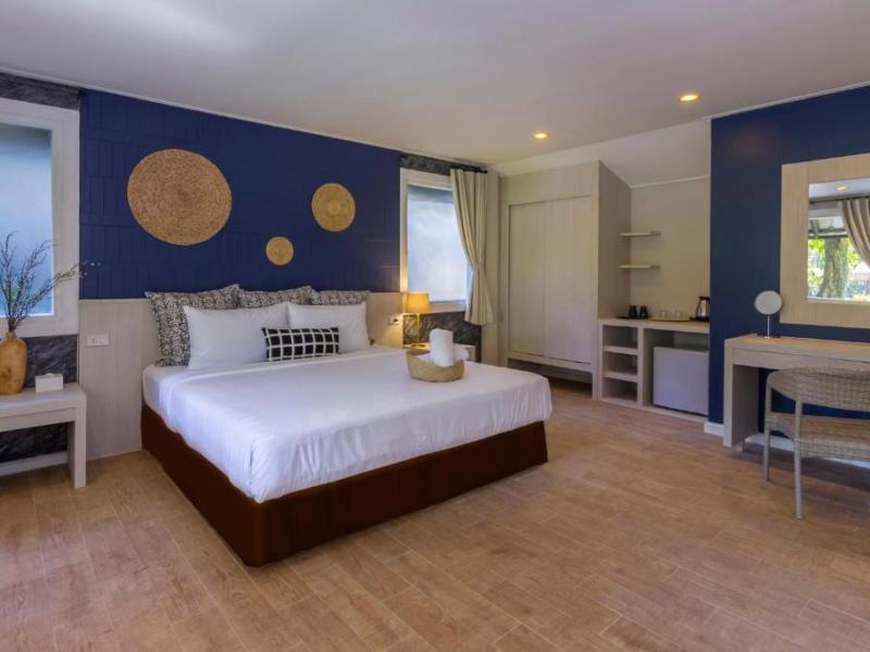 Let`s Hyde Resort & Villas