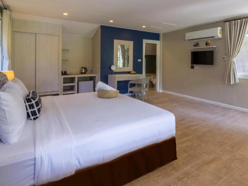 Let`s Hyde Resort & Villas