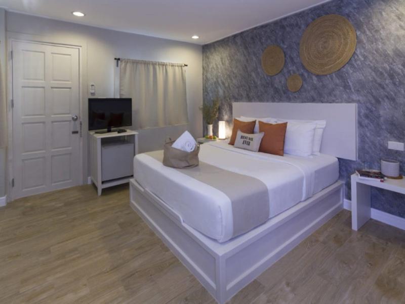 Let`s Hyde Resort & Villas